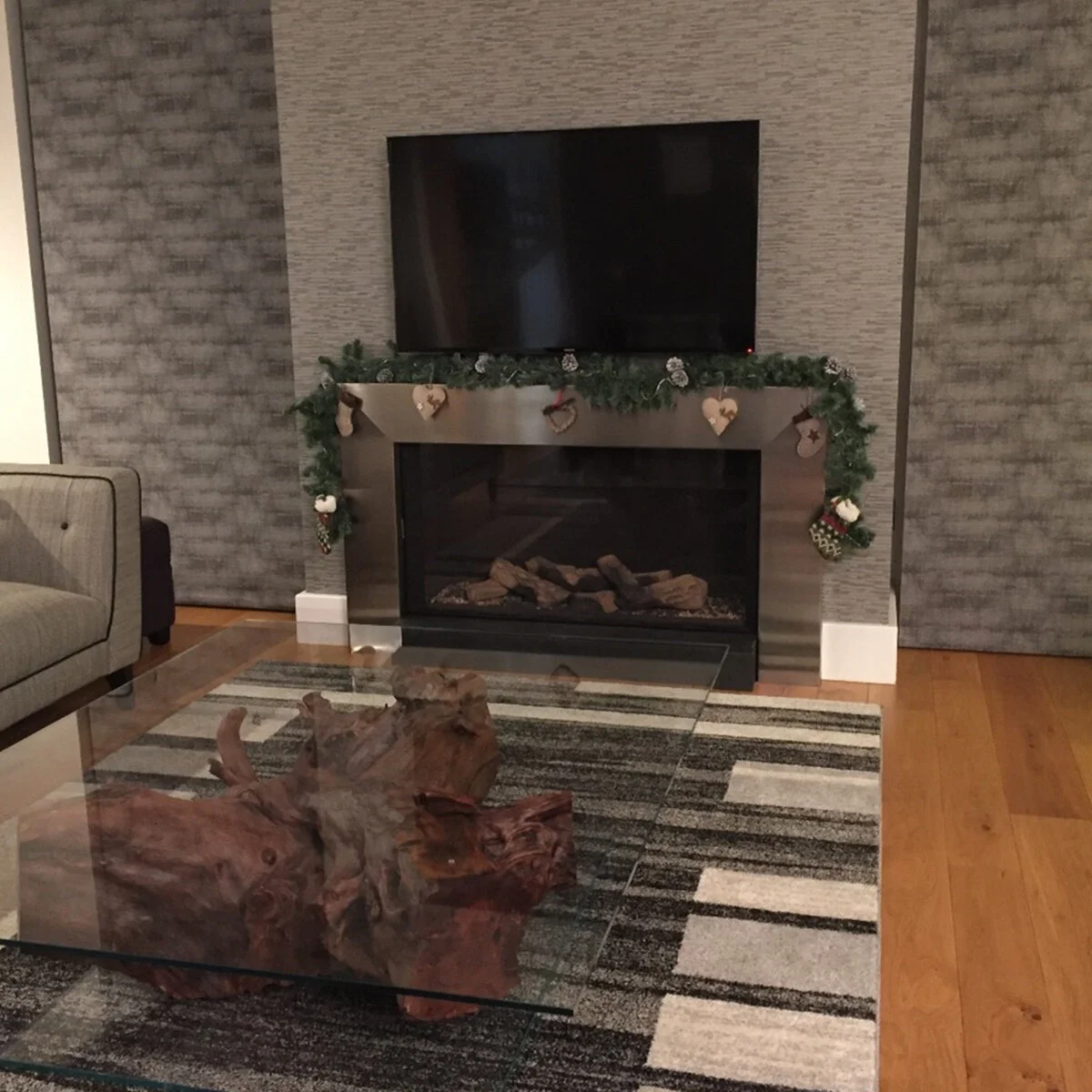 wood table d.jpg