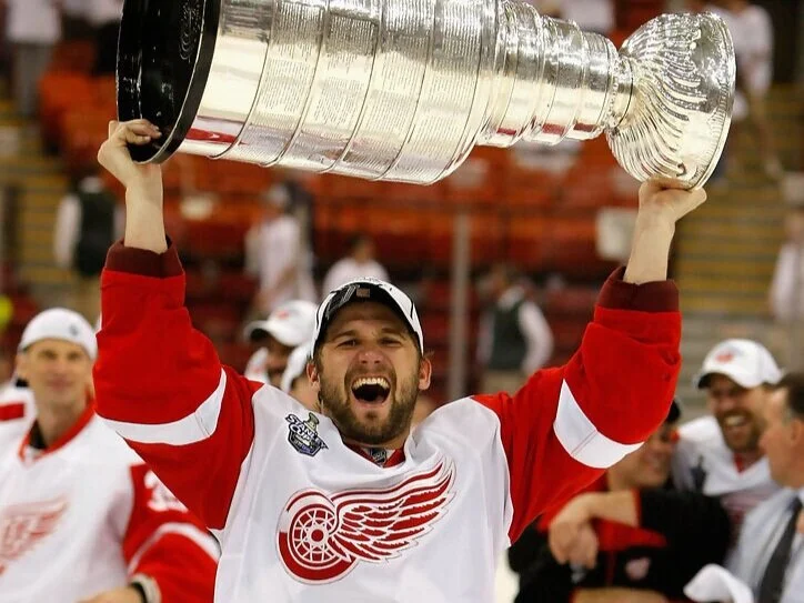 Hockey Champion’s Path Leads to the Reapers