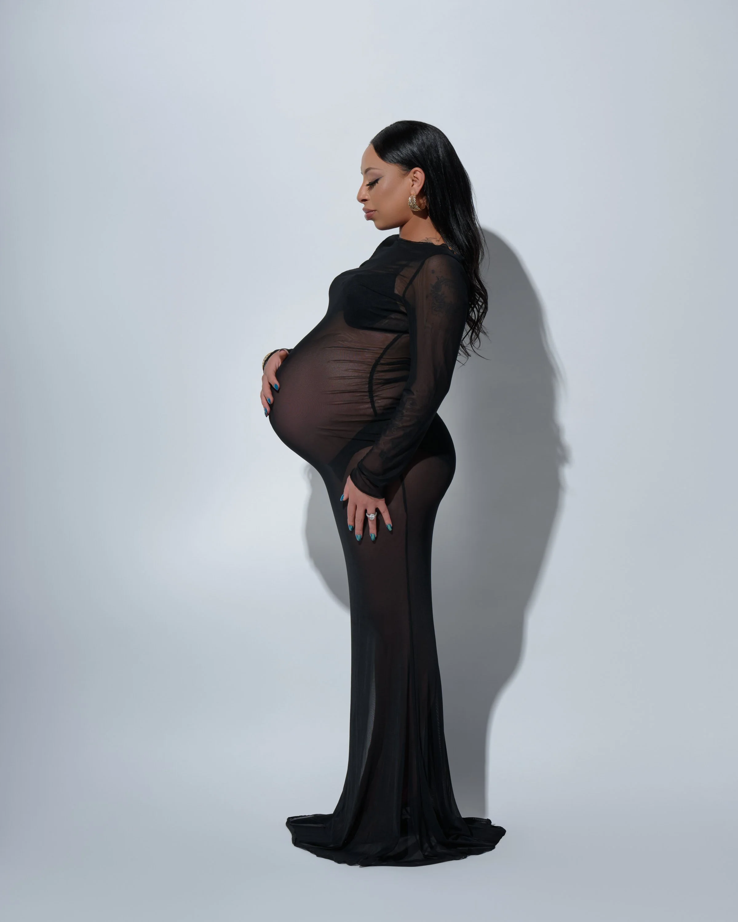 maternity-photo-black-sheer-body-cover-colorado-studio.jpg
