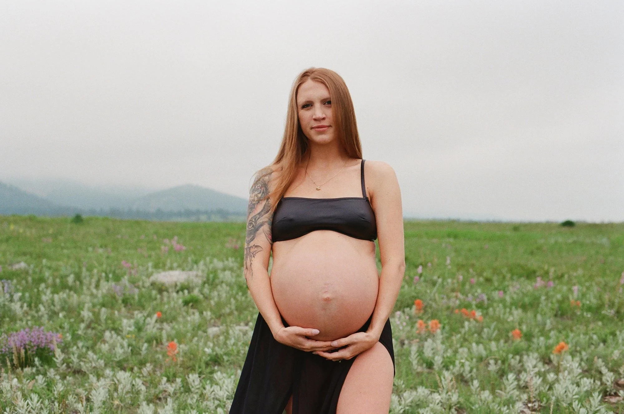 MaternityOutdoorFilm-250630-047 1.jpg