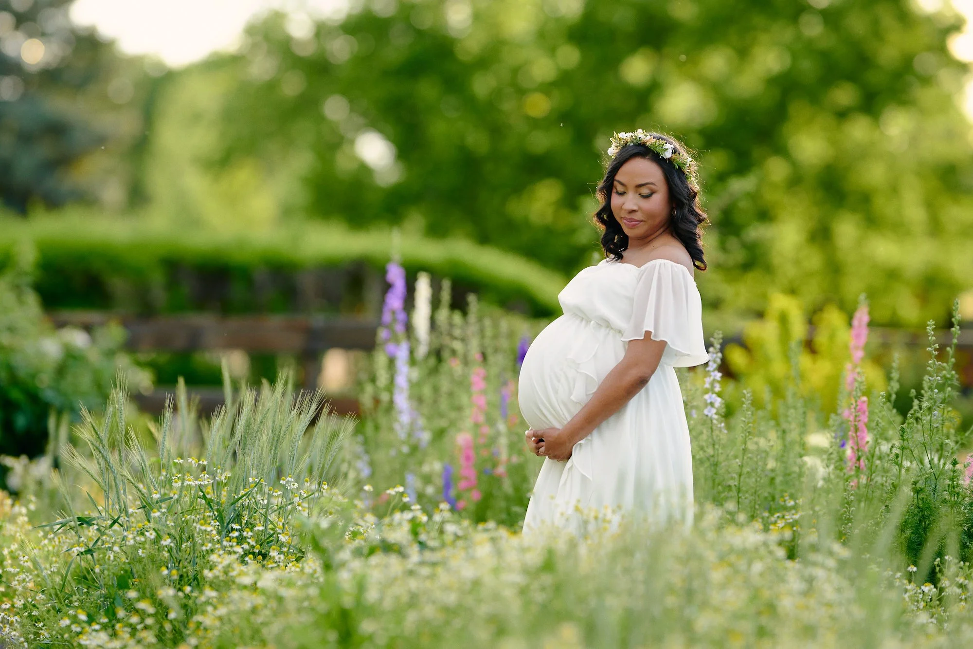 Weekday or weekend, this Colorado maternity session made room for a relaxed pace.