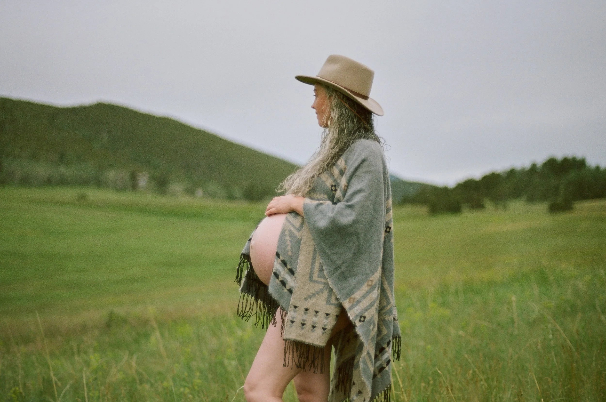 TarynKingFilmMaternity-240621-6.jpg