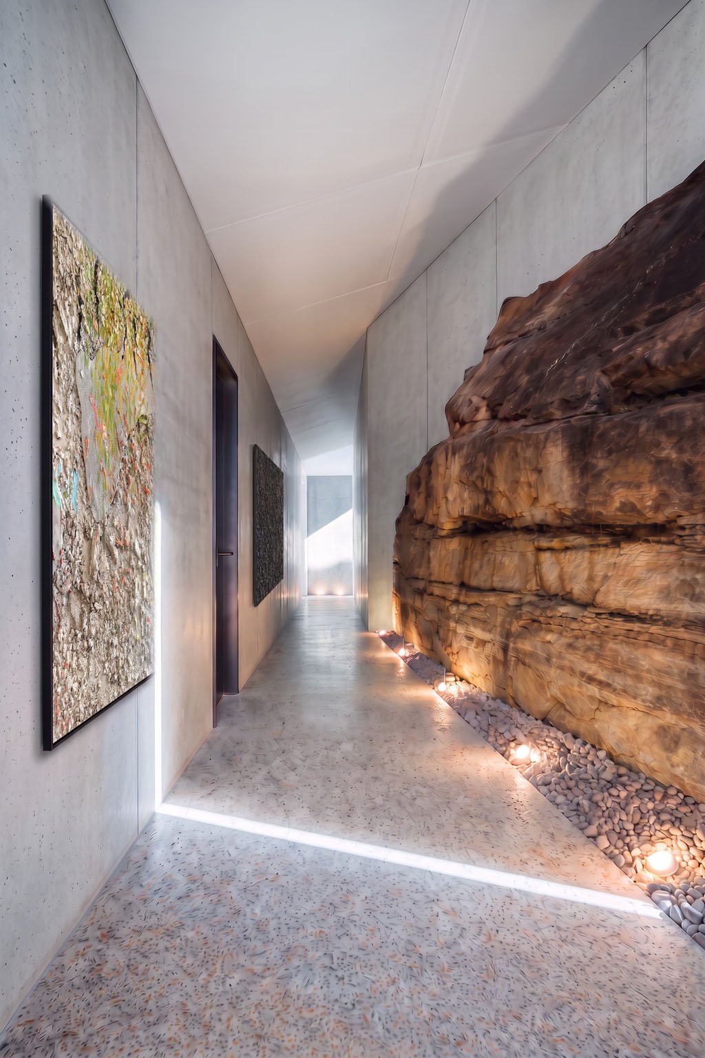 261009 Angophora Gallery PASSAGE.jpg