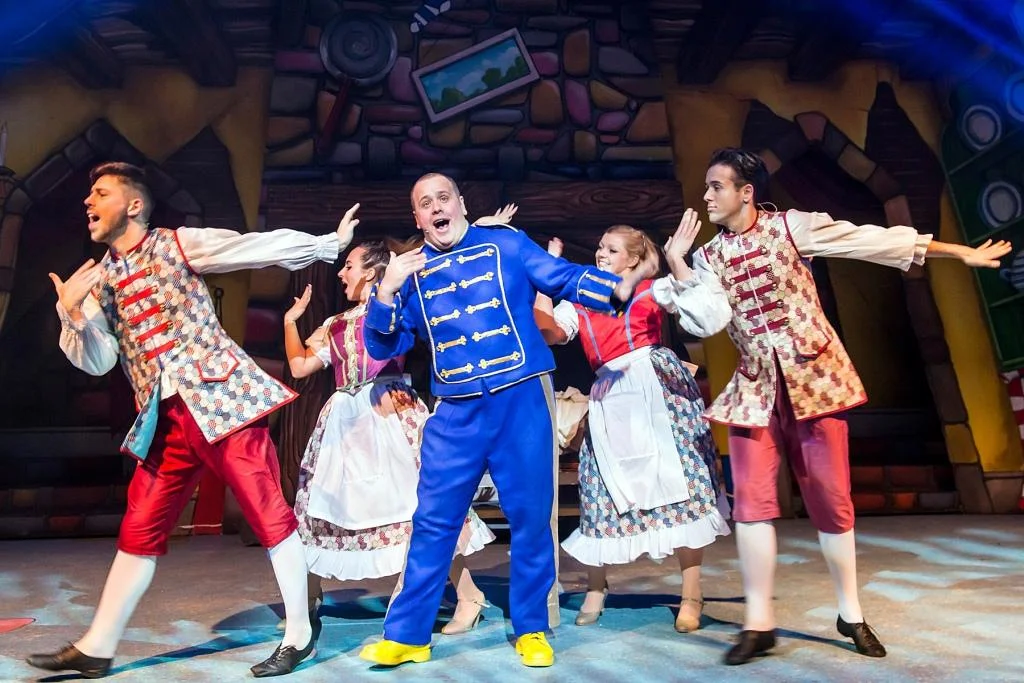 Cinderella, Halifax is open — Imagine Theatre