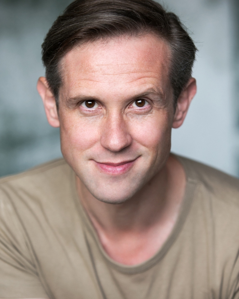 Ian Hallard - Widow Twankey