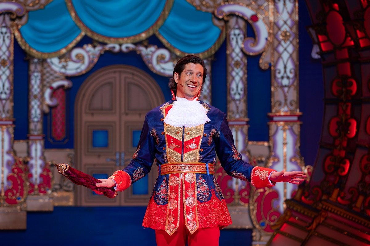 Vernon Kay dressed as Dandini