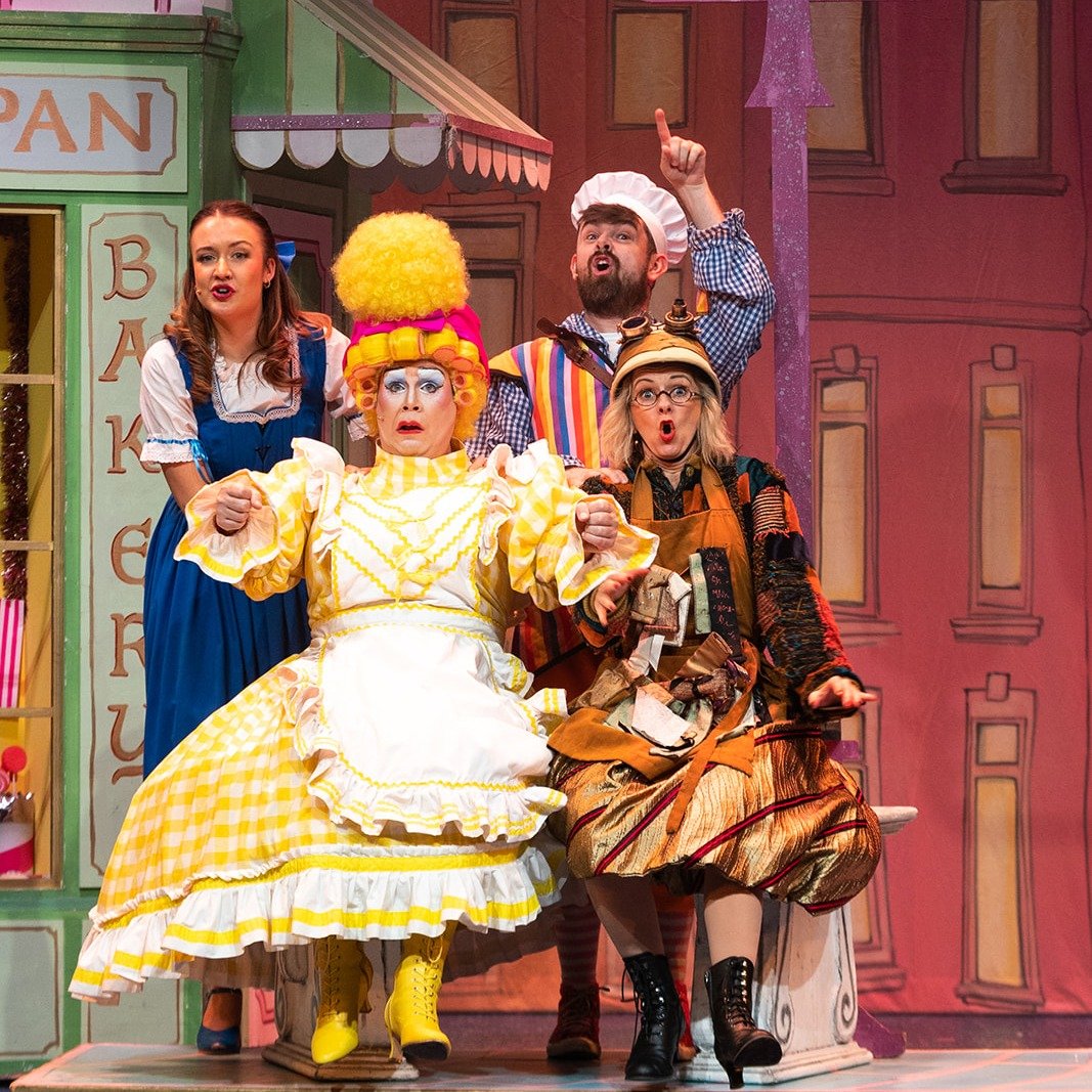 Check out these fantastic production photos from the hilarious Beauty and the Beast at BEAM: Hertford.

Photographs: Ian Olsson

#BEAMpanto #pantohertford #beautyandthebeast