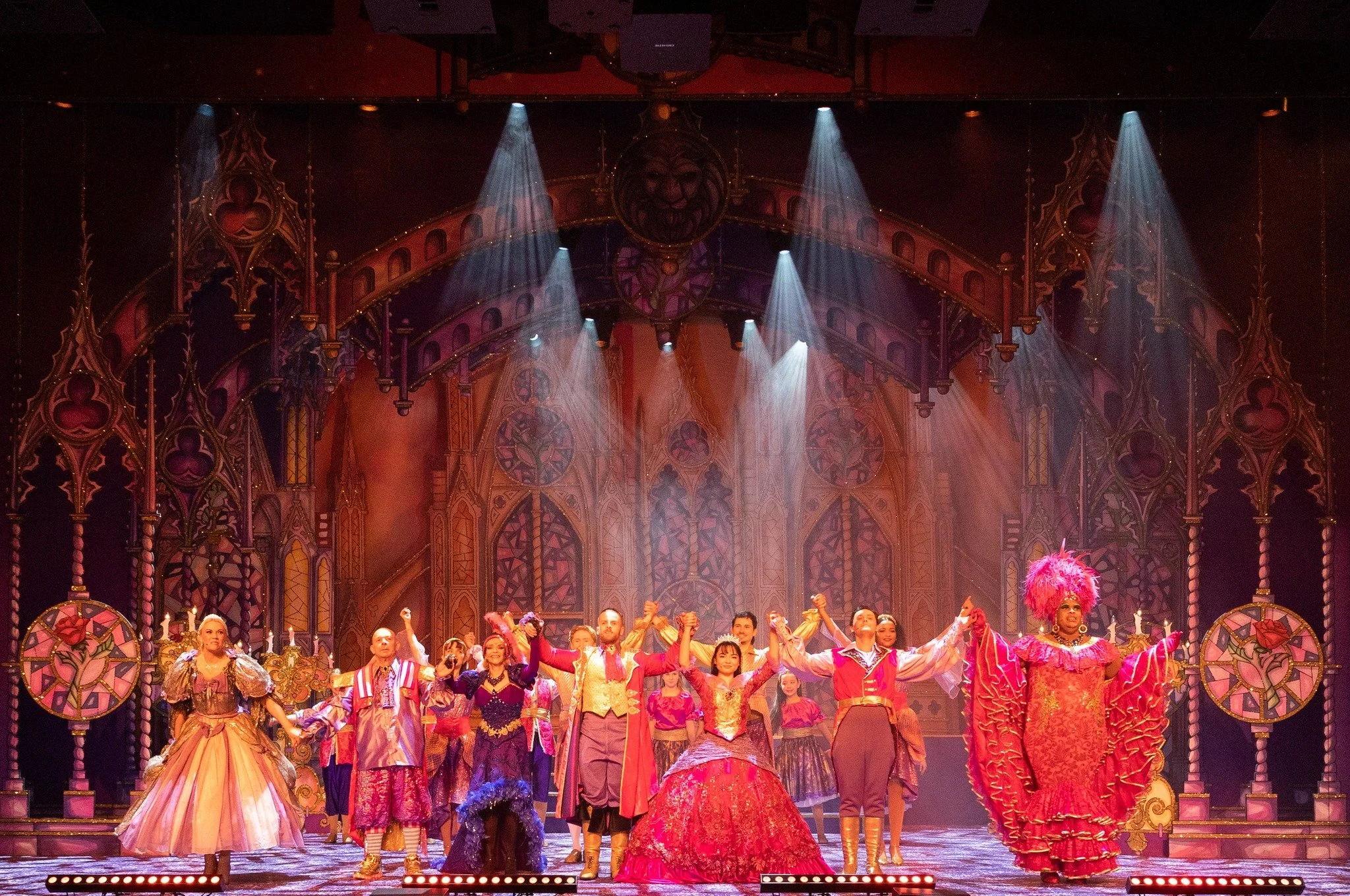 The last spell is about to be cast!  As Beauty and the Beast gets ready to take its final bow at  Fareham Live, a big shout out to everyone involved in bringing this spectacular panto to the stage this season.

@farehamlive 

Photo: Ian Olsson