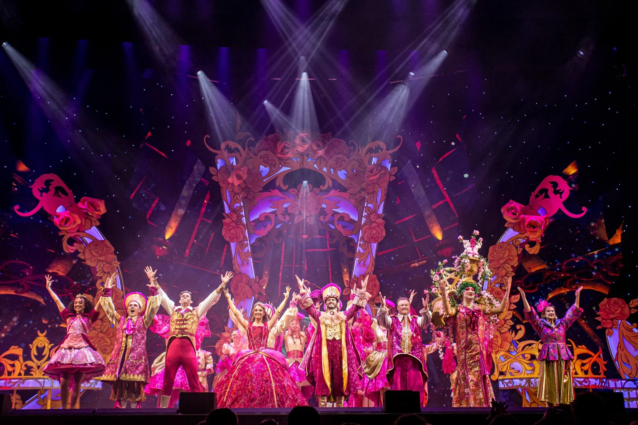 Belle and the Beast have taken their final dance and the cast have taken their final bows, as Beauty and the Beast at the Hexagon in Reading comes to a close. We are truly grateful to every single person who helped bring this enchanting and unforgett