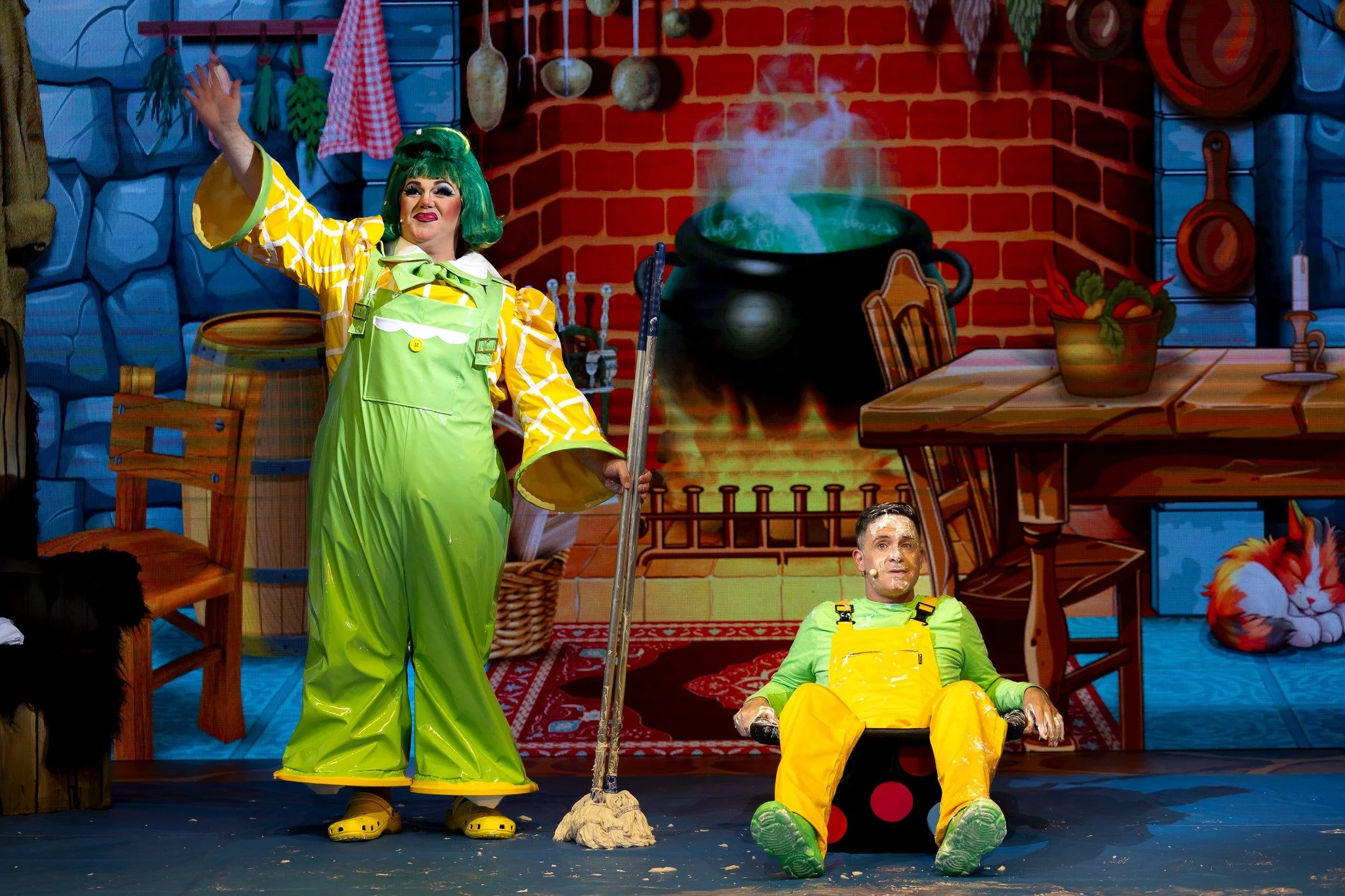 Happy World Laughter Day!

Let us know which traditional panto comedy routine puts the biggest smile on your face!

#worldlaughterday #panto #pantocomedyroutine #sloshscene #pantofun #pantotraditions