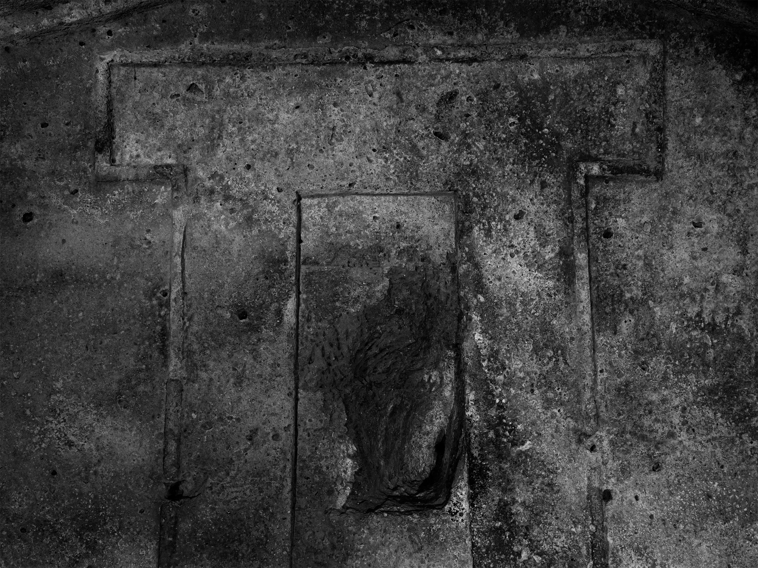 see-zeen-020-Lucia-Caspani-HoSognatoRocceBiancheDiLuce-05.jpg