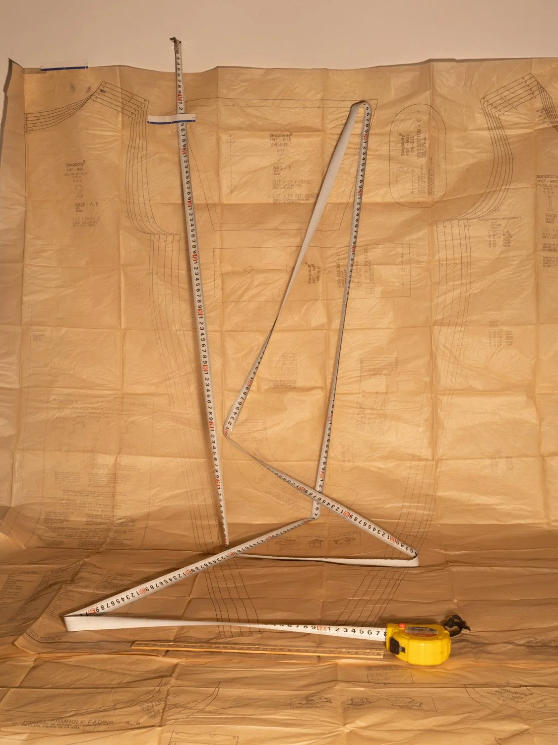 see-zeen_019_Zhu Gaocanyue-The_South_Is_Infinite_Yet_Finite-03.jpg