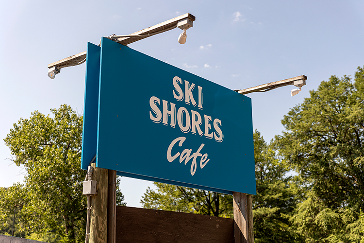 SkiShores_Sm26.png