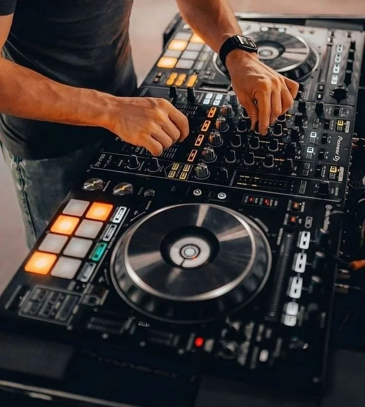 Soirée Techno au Saloon