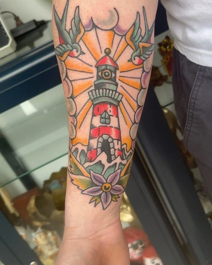 Classic for nick! #traditionaltattoo #lighthousetattoo #newenglandtattoo #bostontattoo #oldschooltattoo #colortattoo #americantraditionaltattoo