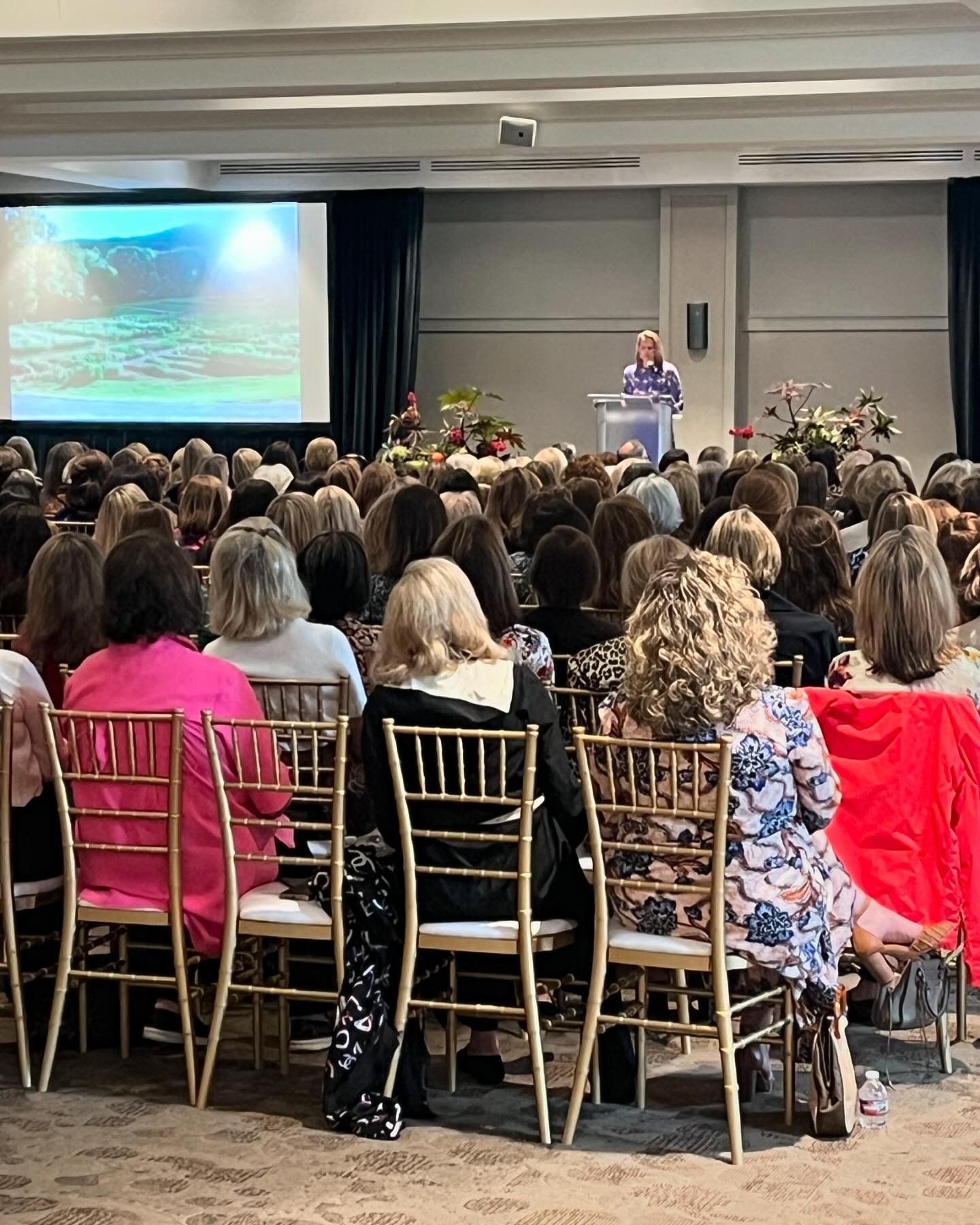 Thank you to everyone that came to our Inspirations event featuring Mary Celeste Beall.  Proceeds from the event will benefit The Little Garden Club&rsquo;s Community Fund.  In addition, we want to congratulate Katherine Flinn for winning the High Ha
