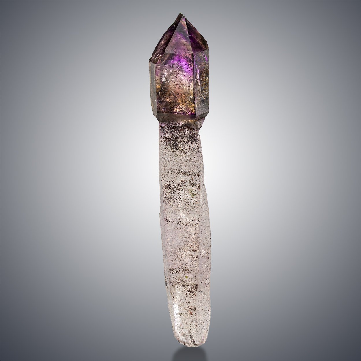 S22-0017_03_Smoky Amethyst Var Sceptre.jpeg