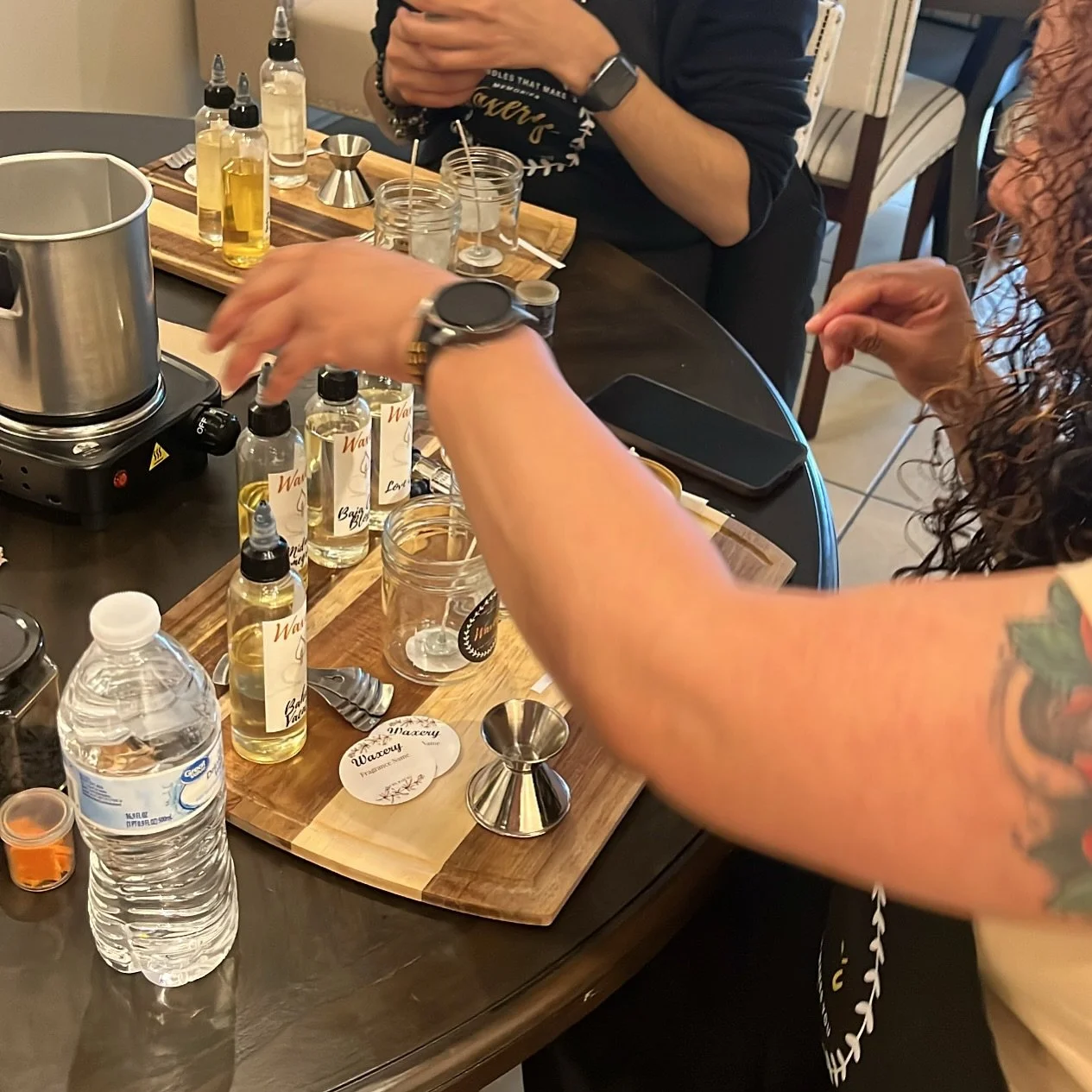 🕯️ Pour. Blend. Create. ✨ Experience the magic of candle making at Waxery &mdash; where creativity meets relaxation! Perfect for date nights, girls&rsquo; nights, or just some much-needed &ldquo;me time.&rdquo; 💛

👉 Book your session now. Dm &ldqu