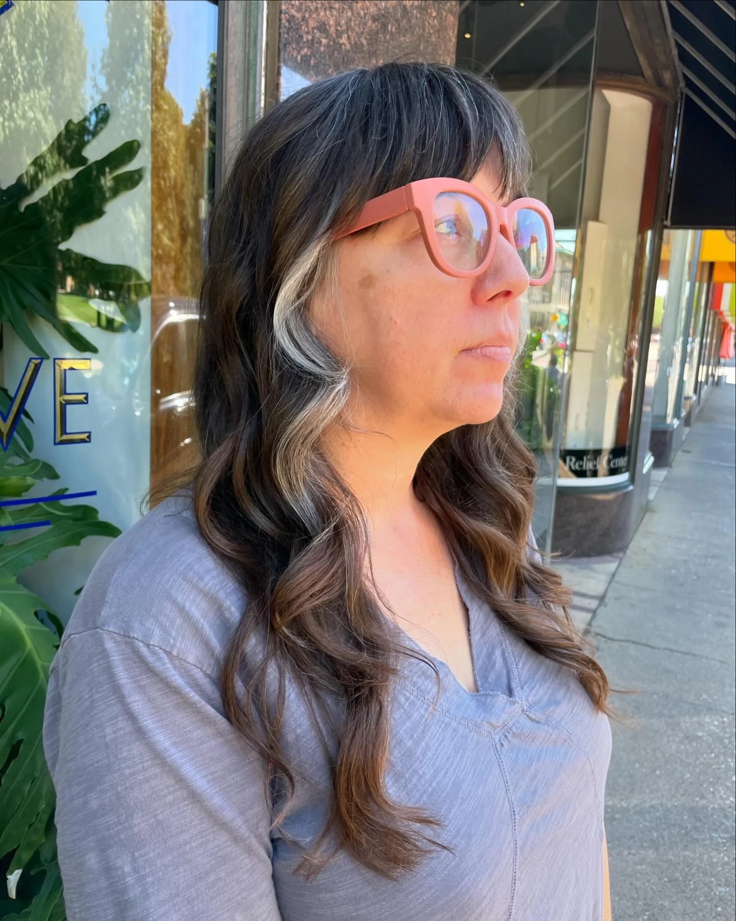 Long haircuts offer a range of styles, with shaggy layers really standing out. Ideal for a laid-back, effortless look that keeps you feeling and looking great.
Book your next long cut with us at Oakavebarber.com 
.
.
.
.
.
.
.
.
.
.
#oakparkhair #o