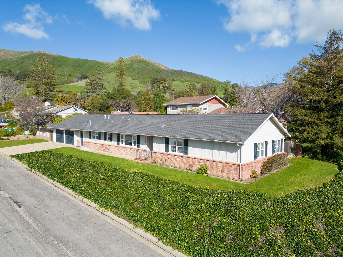 *New Listing!*

376 Graves | San Luis Obispo, CA

-2 blocks from Cal Poly Campus on a large corner lot.

-4 bedrooms, 2 baths and ~2001 sq. ft. of living space.

-Updated with central A/C just a year ago, wood and travertine flooring, crown molding p