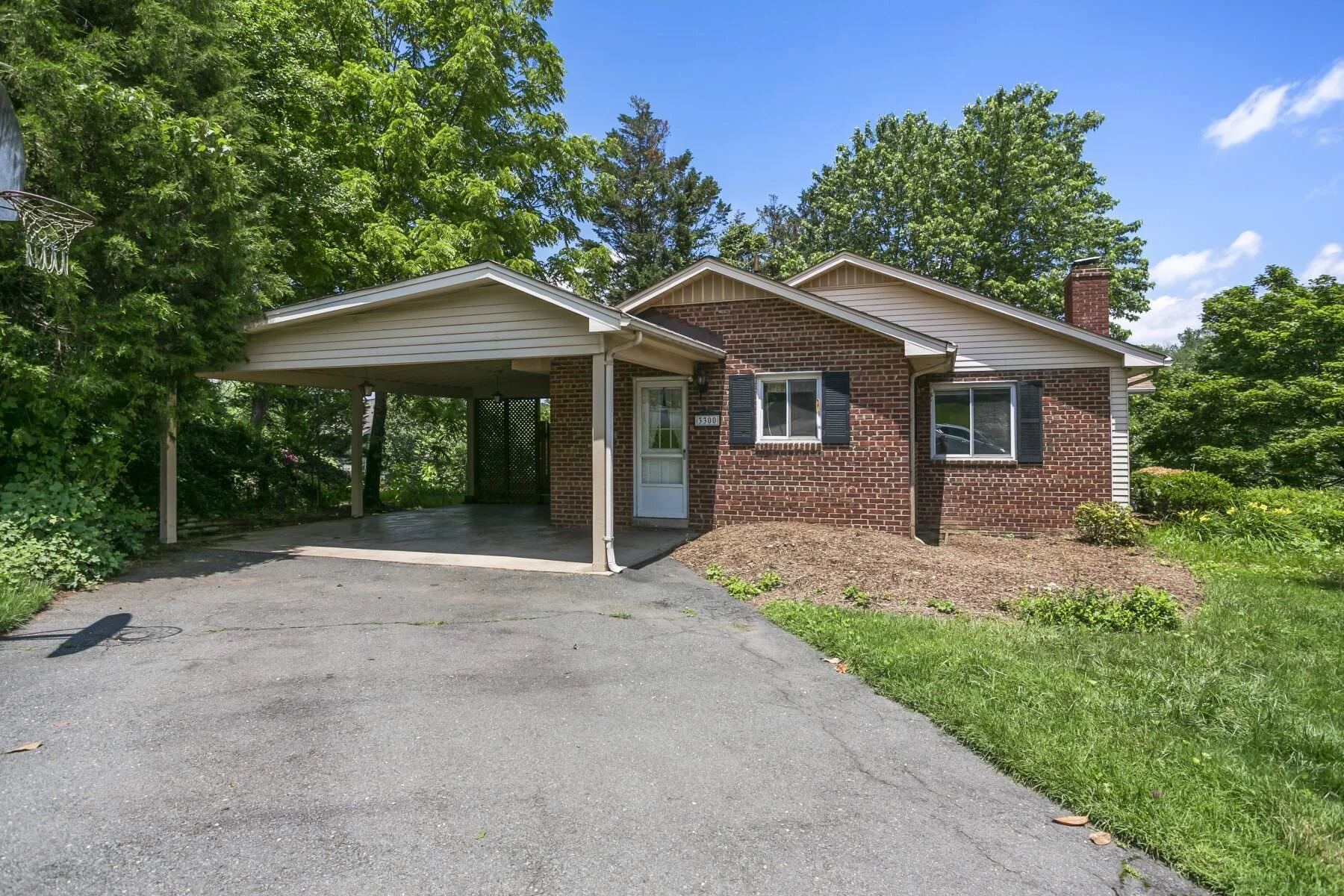 For Sale 3300 N Mason Dr, Arlington, VA 22207 Keri Shull