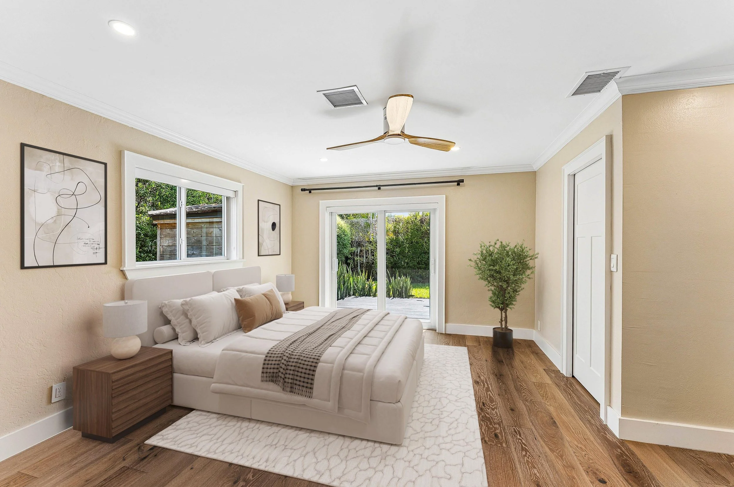 019-3420Northeast17thTerrace-OaklandPark-FL-33334-Staged.jpg