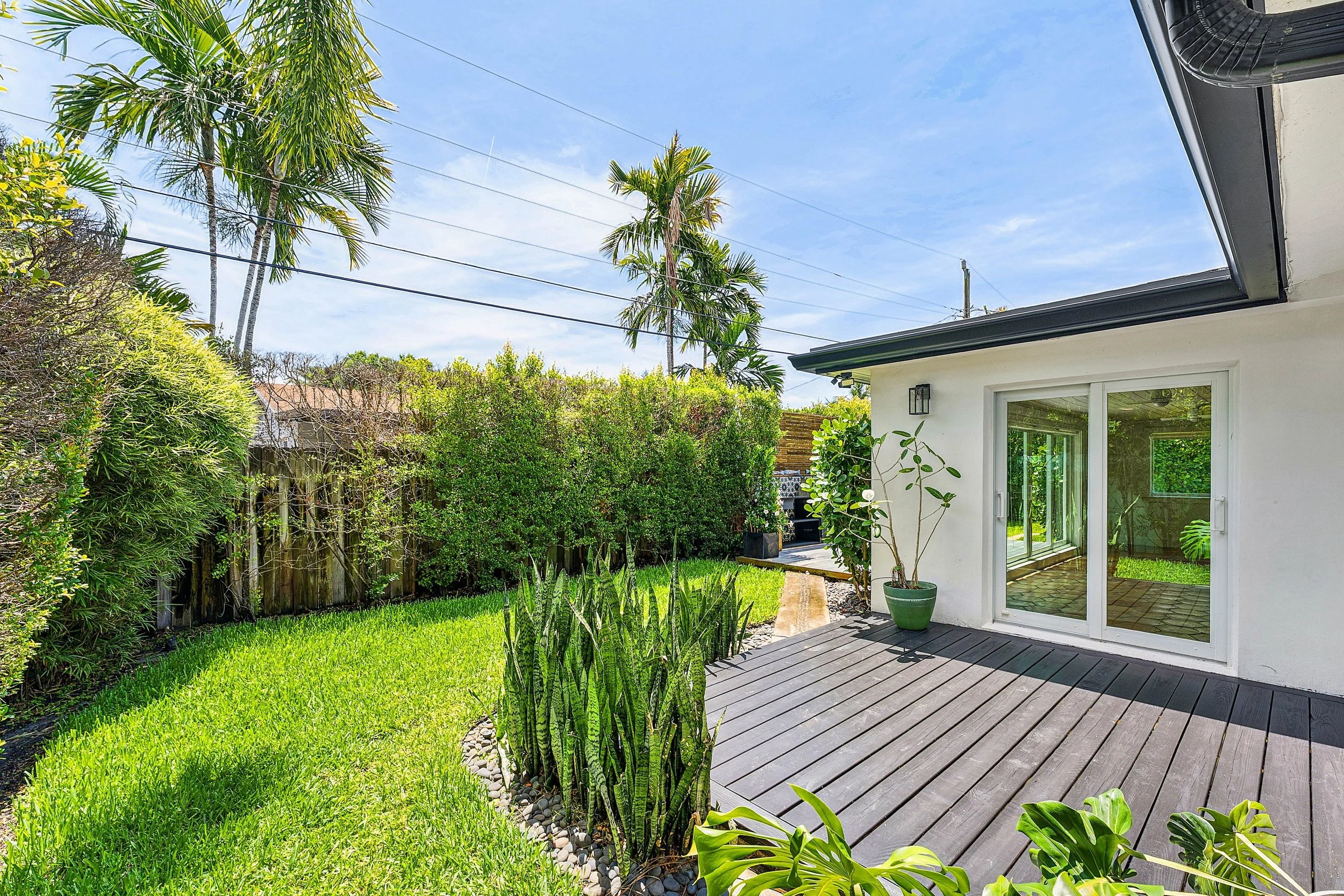 037-3420Northeast17thTerrace-OaklandPark-FL-33334-SMALL.jpg