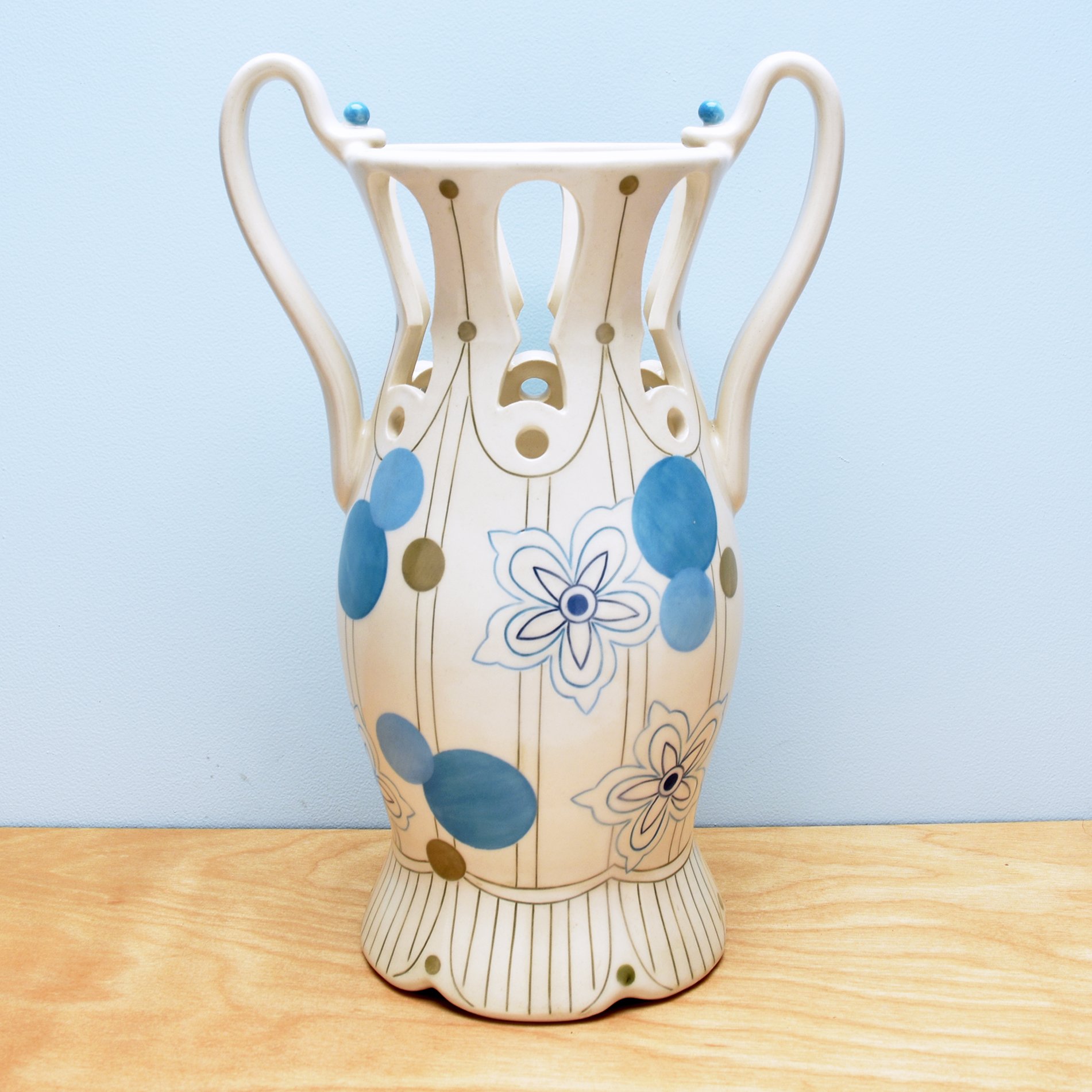 Vase Blue II.jpg
