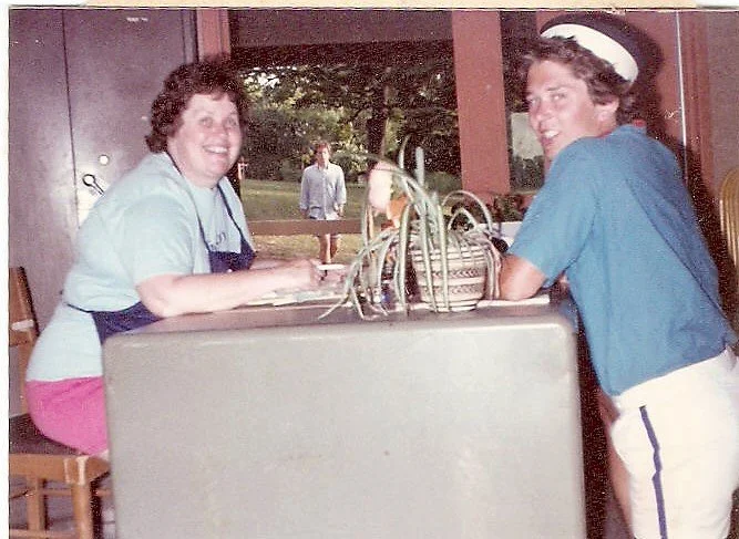 1984
(Pictured: Lady Sue Carman and Doug Battin)