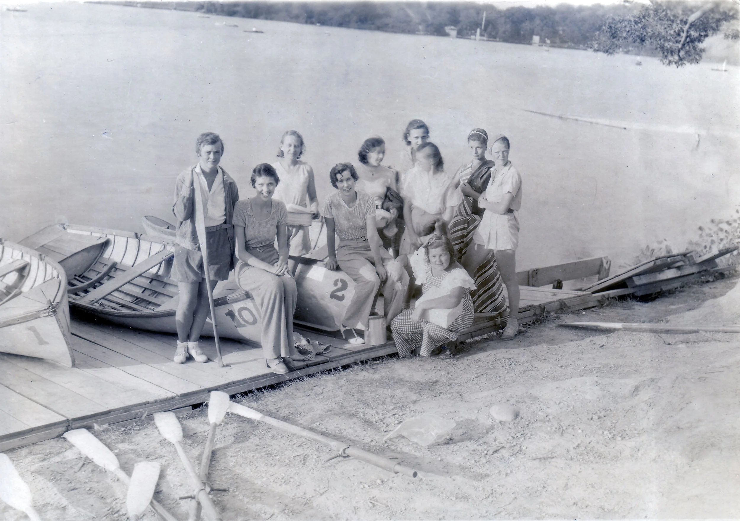 1933 - Girls at the Boating Area