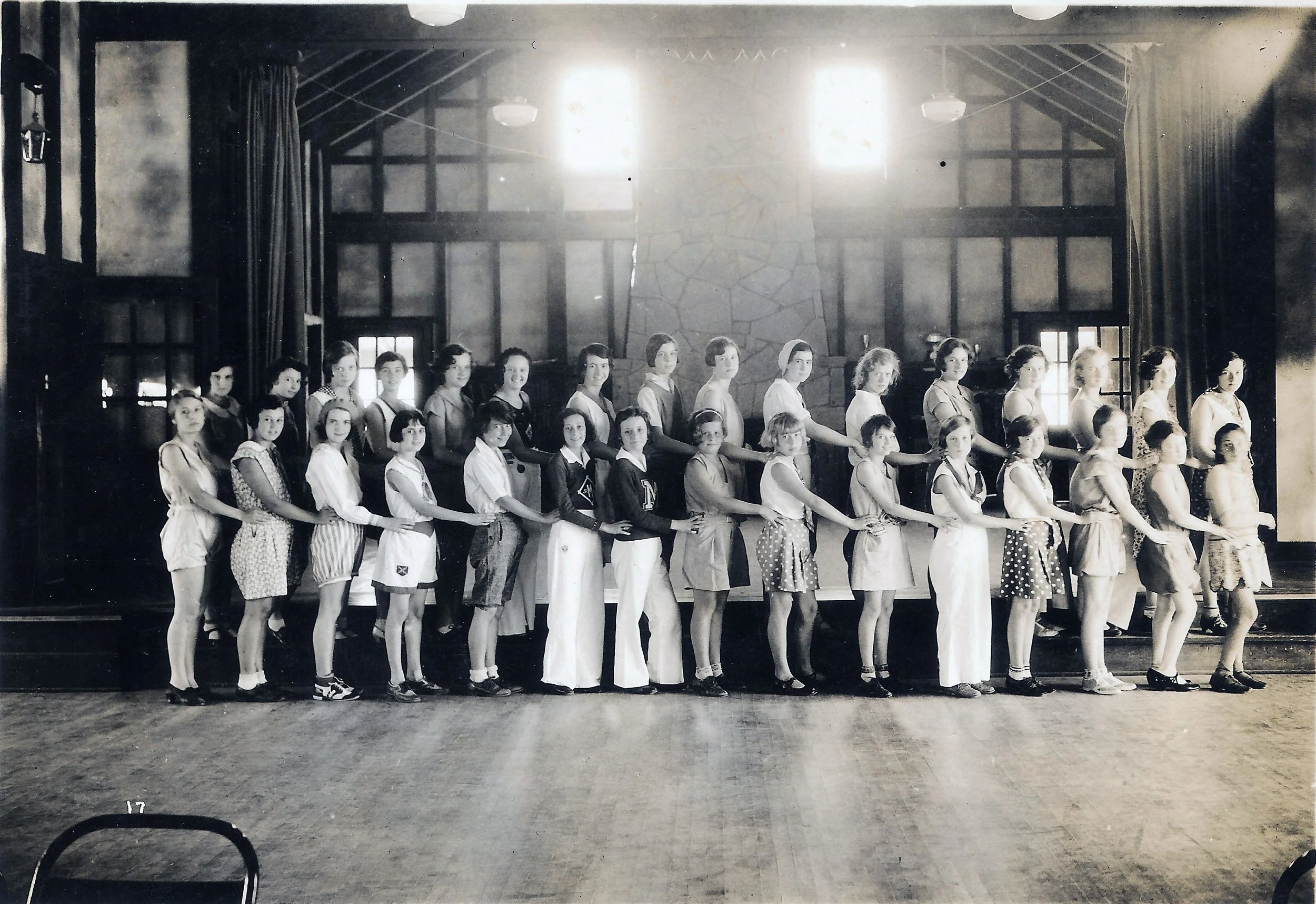 1931 - Group photo on the stage of the Alford Lodge