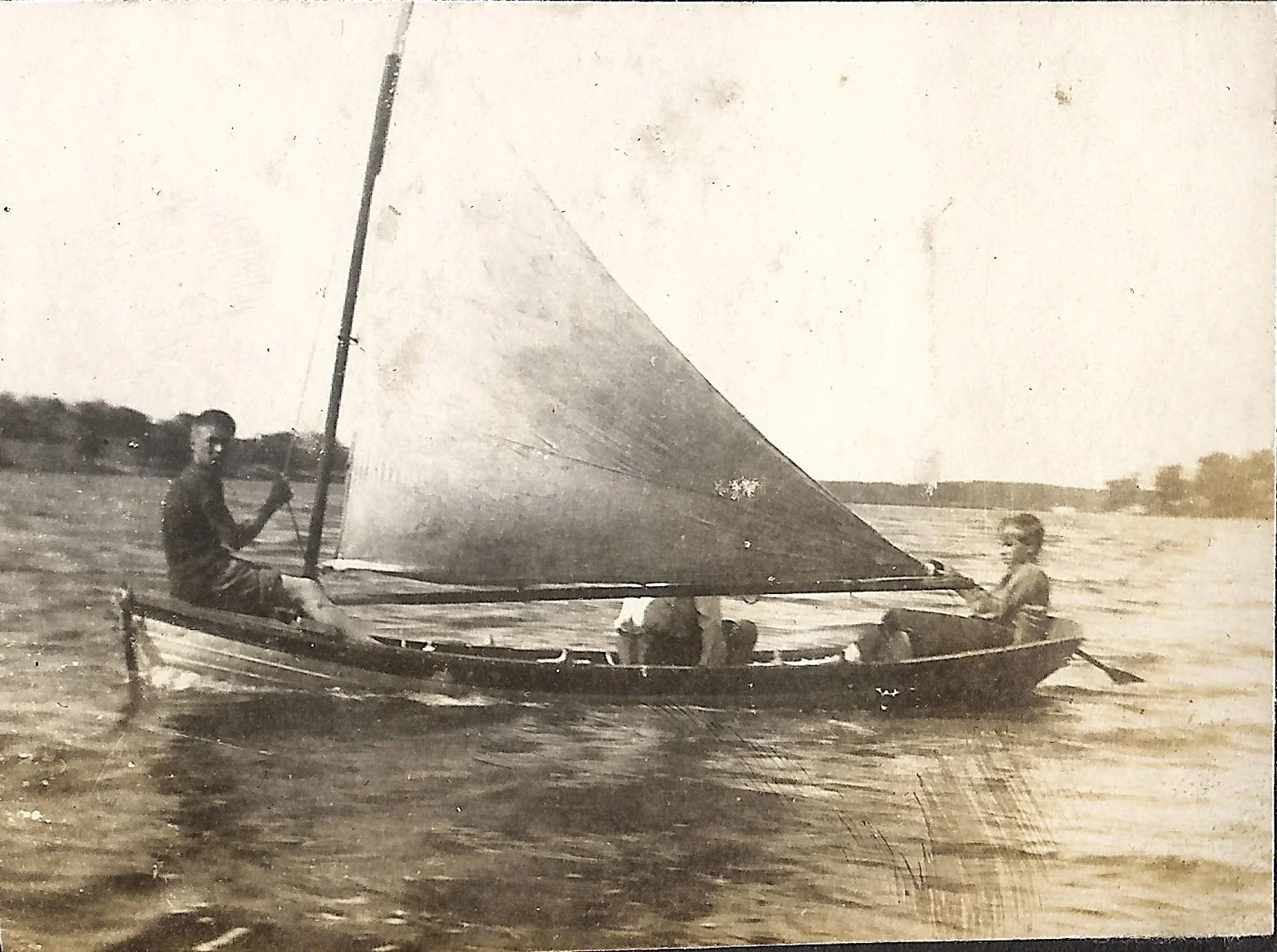 1900s - Campers going sailing