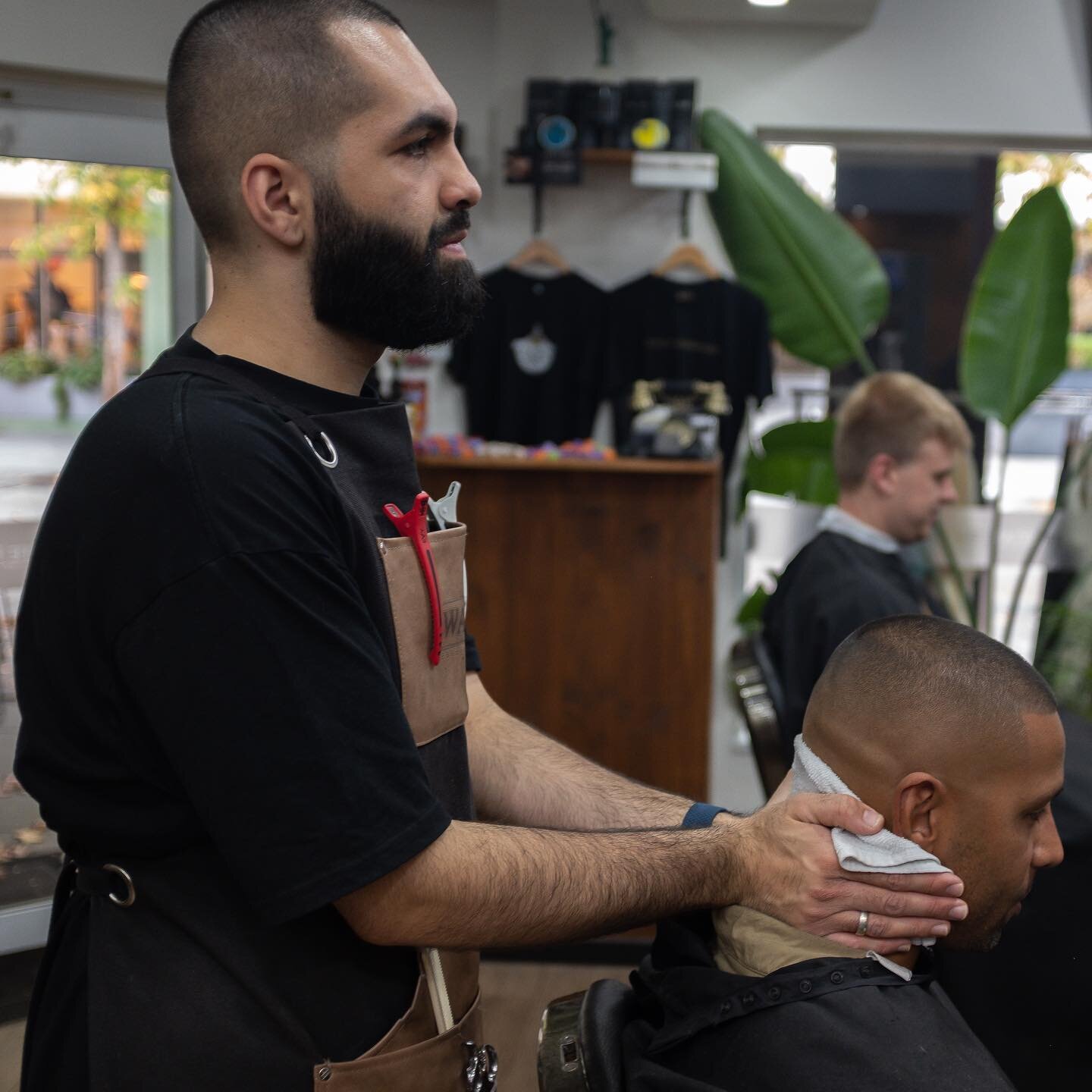 Coffee in hand &amp; warm towel on your neck 🥶&nbsp;

If you haven&rsquo;t had this treatment, before, during and after you haven&rsquo;t had the full experience.

Head to our bio to see when our barbers next slots are available - don&rsquo;t hesita