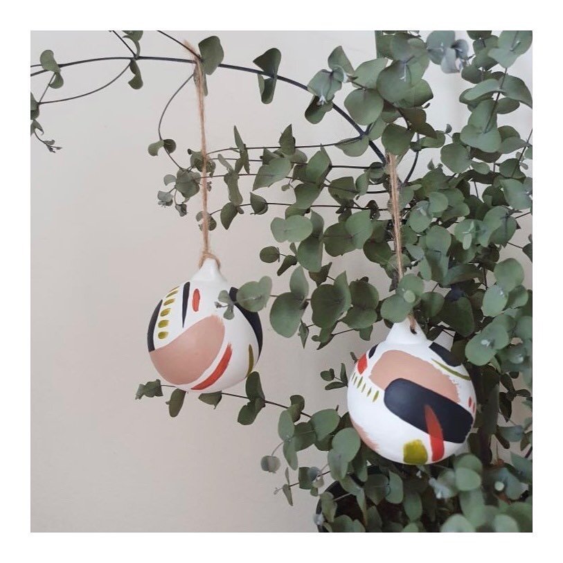The Old Brick Studio is a relatively new business set up by Charlotte to illustrate her playful creativity and sophisticated design. Read more about the @theoldbrickstudio work in her Creatively Made feature.

These stunning ceramic baubles have a br