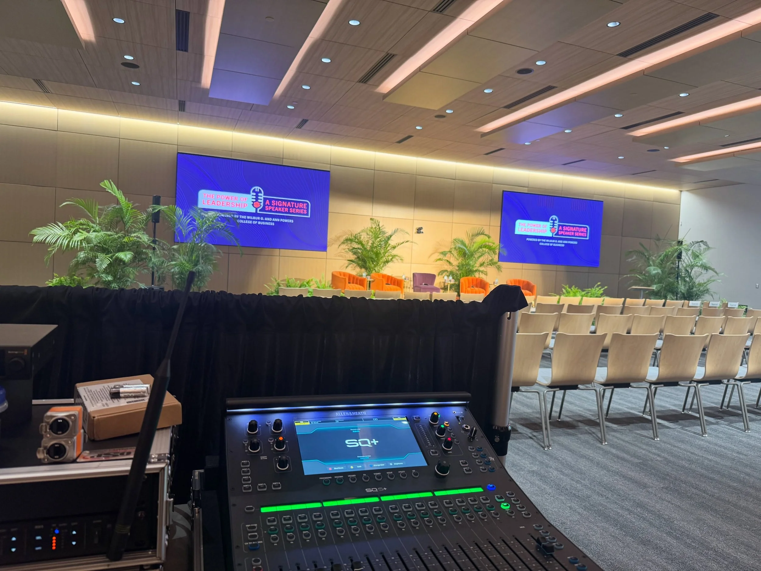 Appreciate @clemsonbusiness having us provide AVL production services for their Signature Speaker series leadership event. @allenandheath @rcfusa @shure @datavideo @blackmagicnewsofficial @chauvet_pro