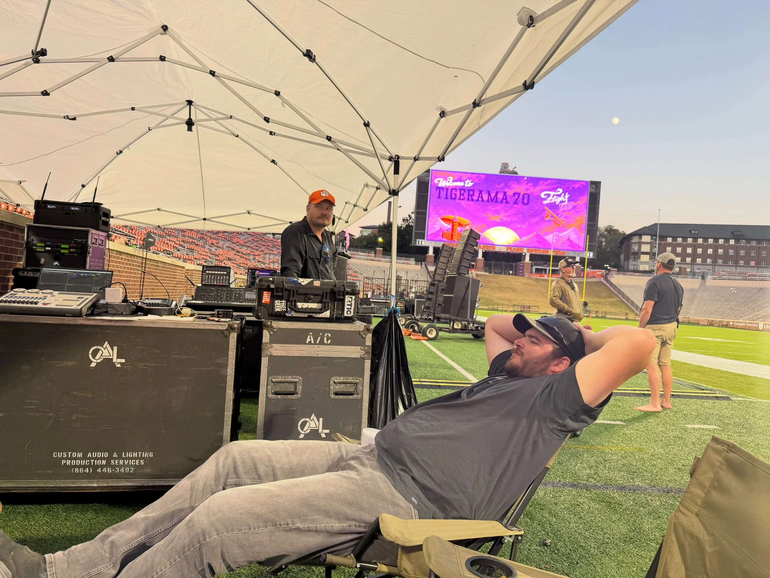 Calm before the storm @cutigerama with my friends Custom Audio and Lighting @midasconsoles @rcfusa @l.acoustics.official @chauvet_pro @avolitesltd