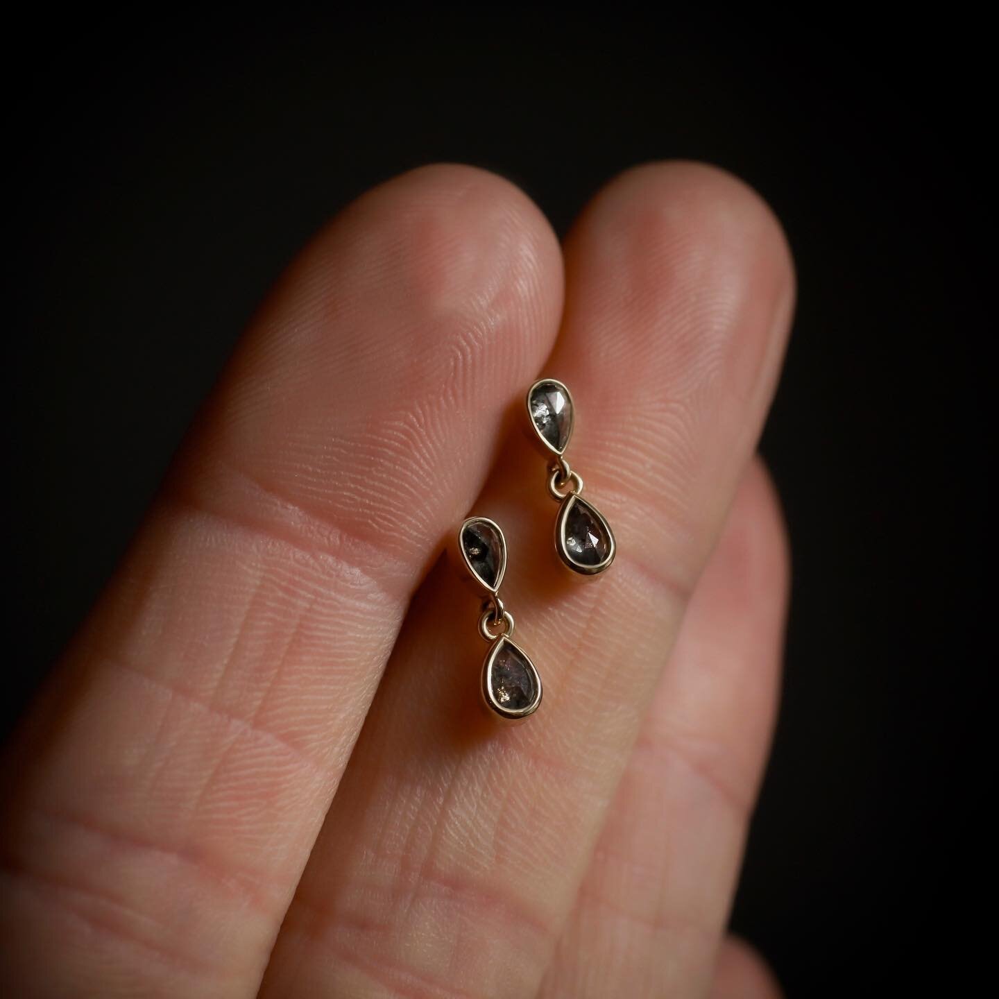 Set with gorgeous salt and pepper rose cut diamonds, these &lsquo;Graphite&rsquo; drop earrings might be mini in size, but certainly not in charm. Perfect for those that like to wear a dangle but don&rsquo;t want a statement size. Available in yellow