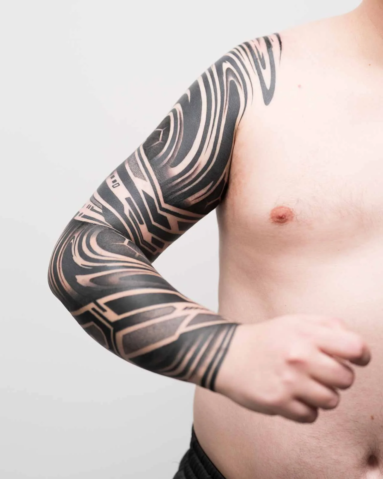 Ryan Hopkins_Katie Mizuno Hexagon Suminagashi Sleeve Futuristic Tattoo 2026-12.jpg