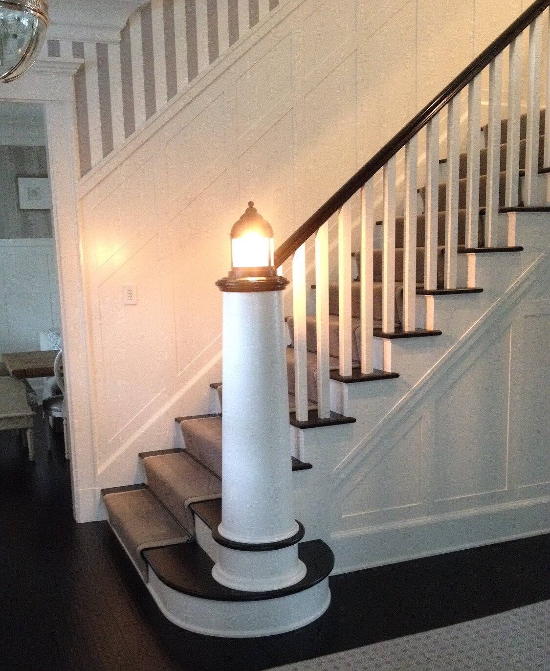 SSM Lighthouse Newel Iluminated - GTW Design.jpg