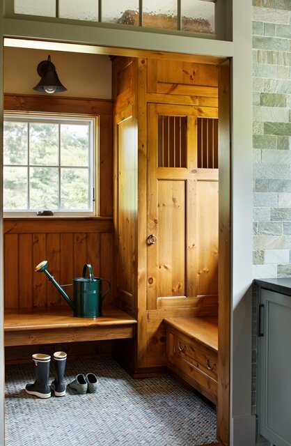 farmhouse style mudroom custom cabinetry.jpg