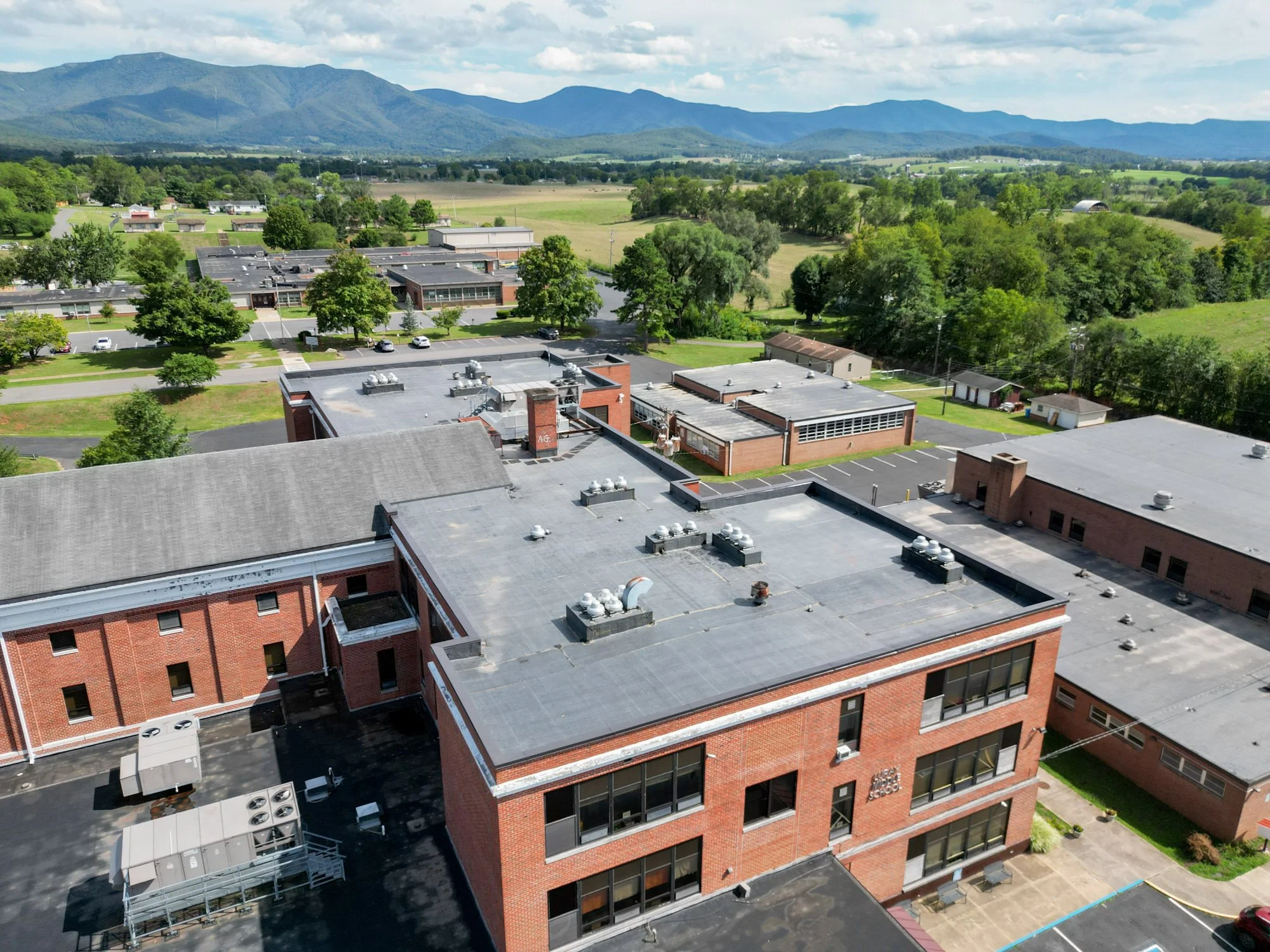 best commercial roofing company
