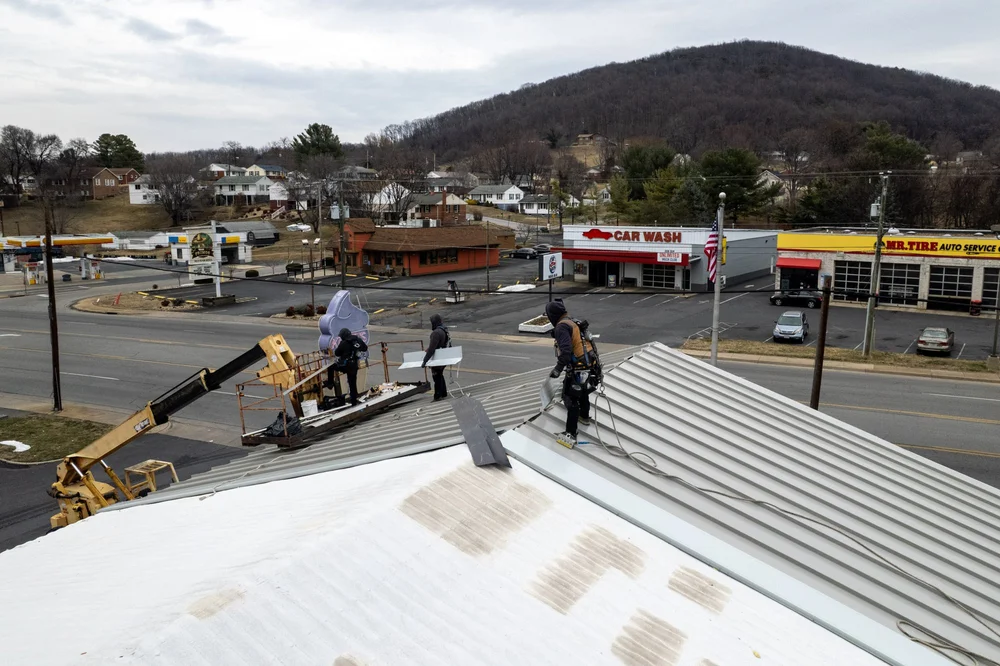 commercial roofing contractor