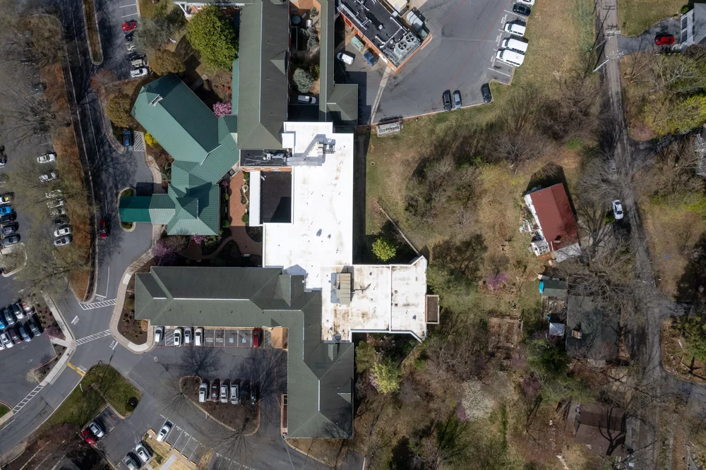 commercial roofing repair contractor