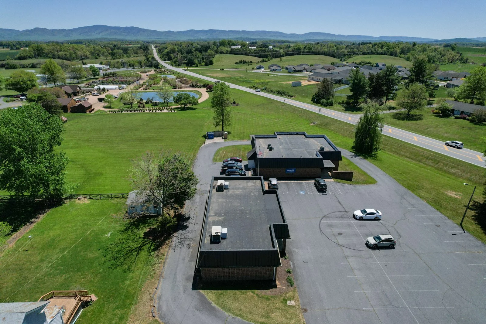 commercial-building-metal-roof-upgrade