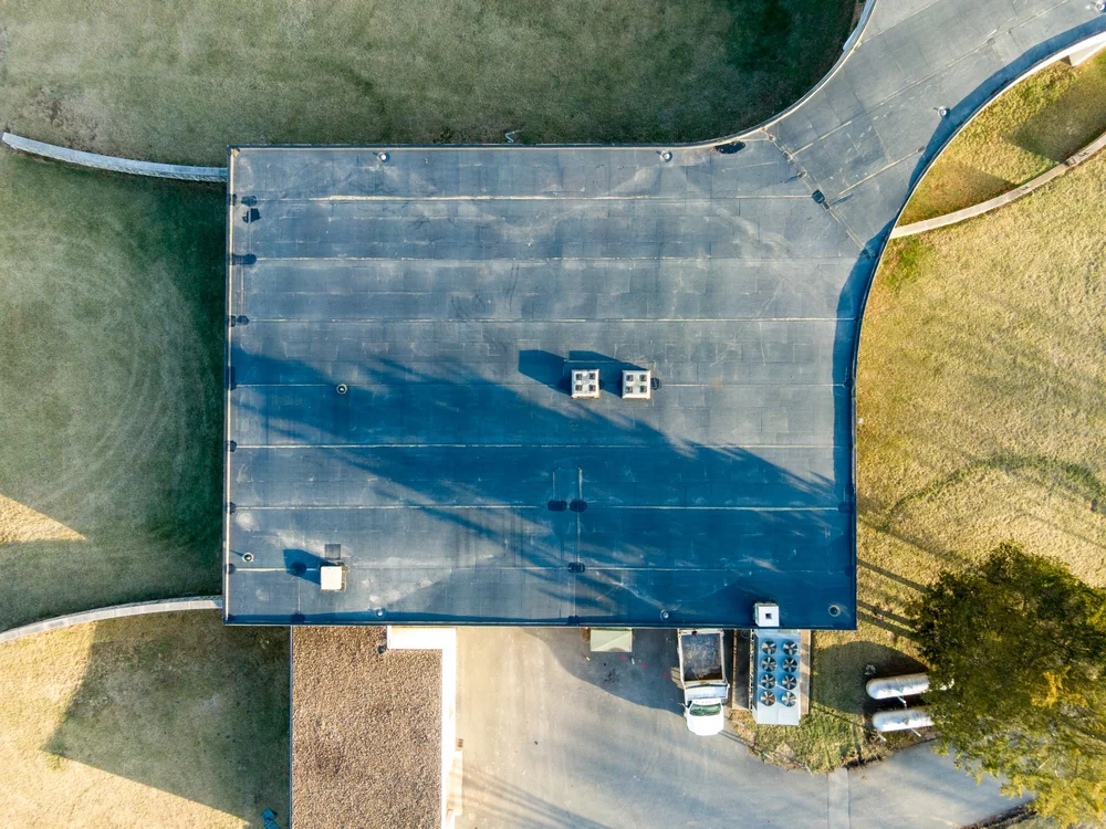 commercial building roofing contractors