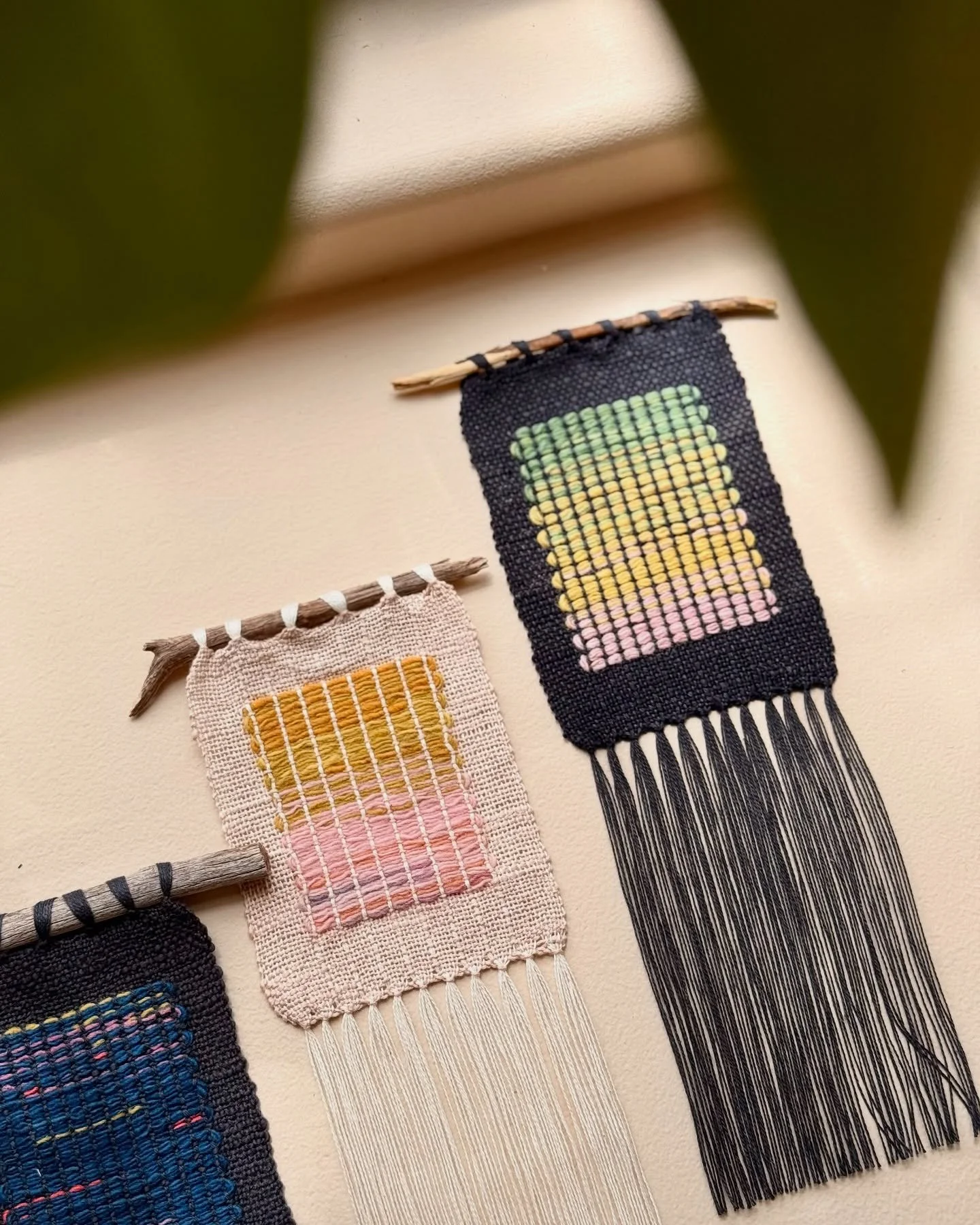 I think I can weave rainbow gradients for the rest of my life. 🌈🌈🌈

#weaver #weaversofinstagram #modernweaving #rigidheddleweaving #rigidheddleloom #naturaldyes #naturaldyerainbow #rainbows #wallhangings #santafeartist #rainbowart #intuitiveweavin