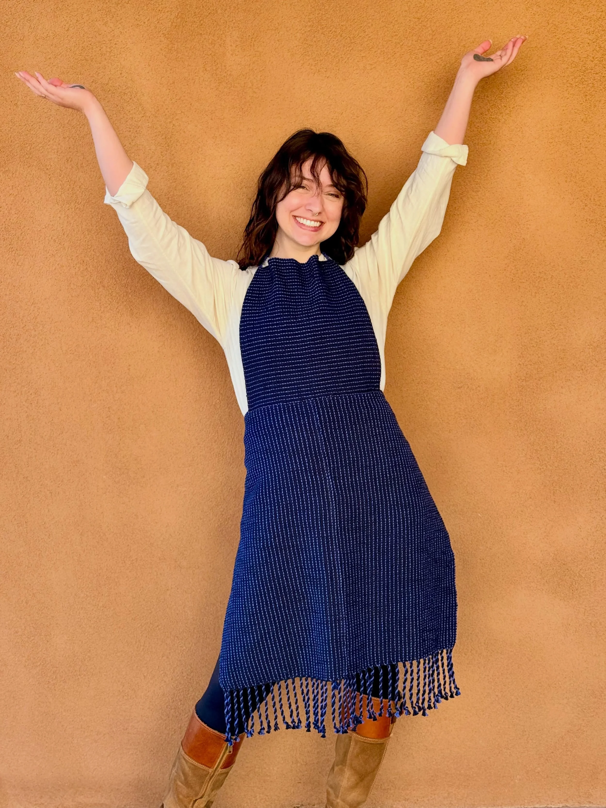 New pattern launch: the Pinstripe Apron 🫟

A dapper and durable apron designed for the kitchen or dye studio, combining classic cotton pinstripes with approachable machine-sewing skills.

This weave, cut, and sew project is one of three designs in m