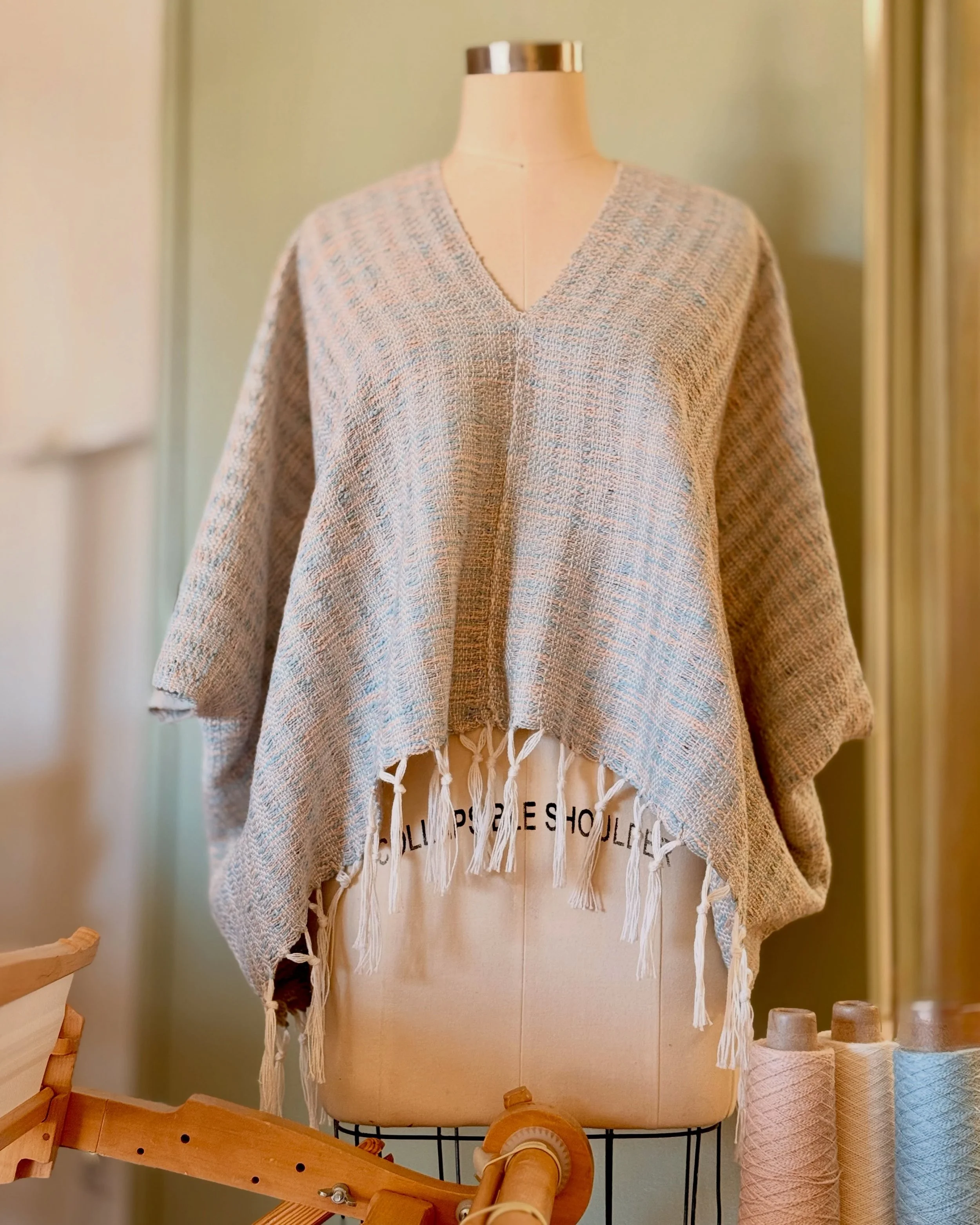 New pattern launch: the Wing Top 🦋

A drape-y, beach cover-up woven with cotton and linen yarn and made to play with fun optical color blending.

This weave, cut, and sew project is one of three designs in my Warp to Wear collection featured in the 