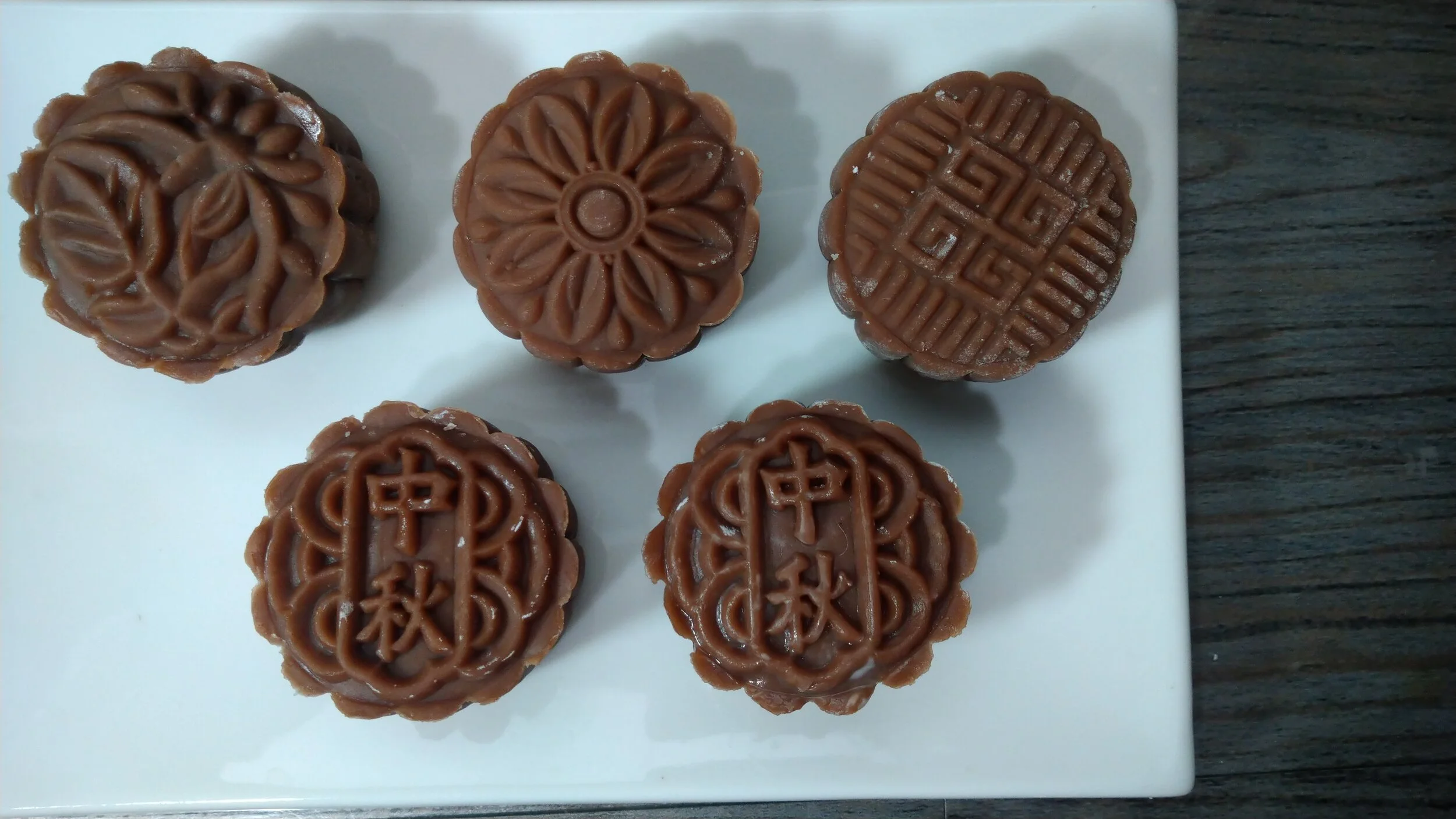 Chocolate Lava Snow Skin Mooncake 