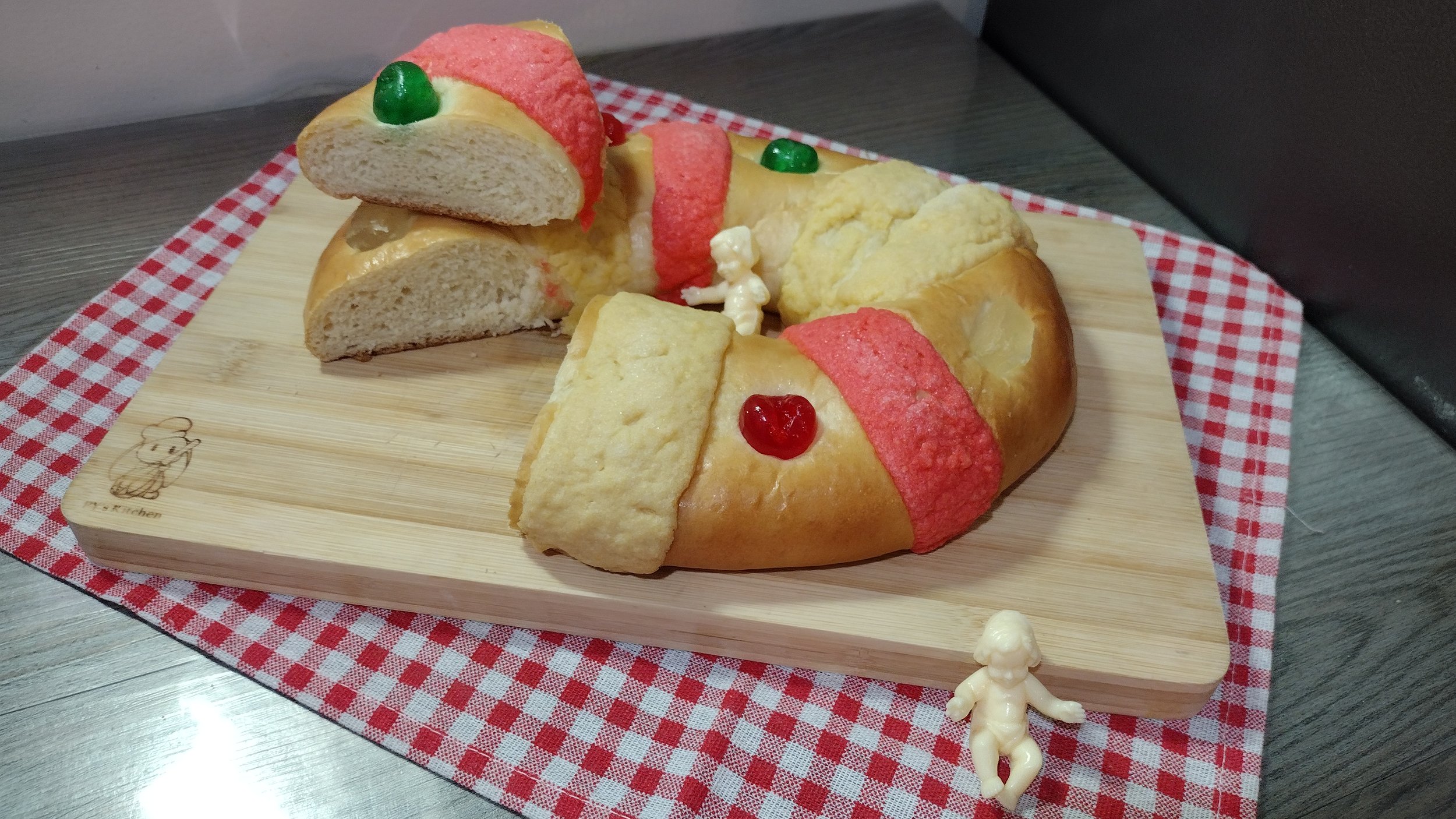 Rosca de Reyes Recipe: Three Kings Bread